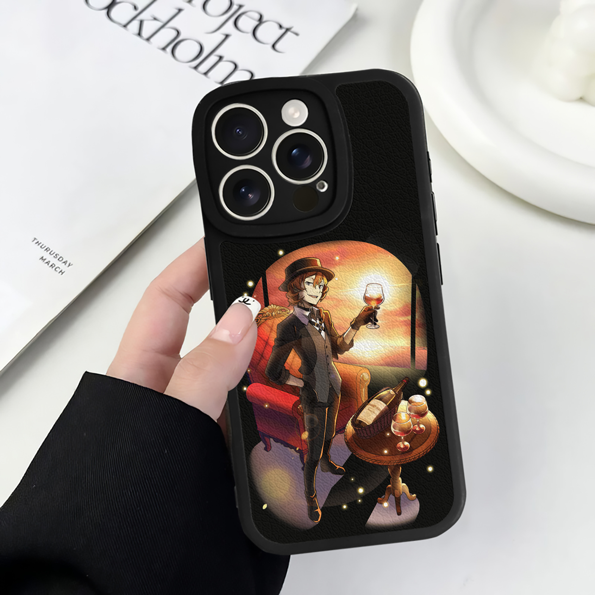 （画像用） 文豪ストレイドッグス Bungo Stray Dogs 【iPhone 16シリーズ対応】シリコンスマホケース（レザー調） 材質：シリコン